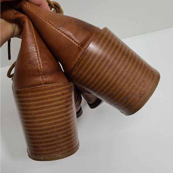 East Village Olivia Miller Block Heel Ankle Bootie Size 11 - Picture 7 of 10